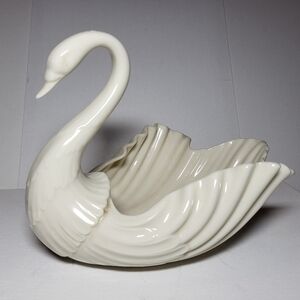 LENOX Vintage Ivory Bone China Swan Dish